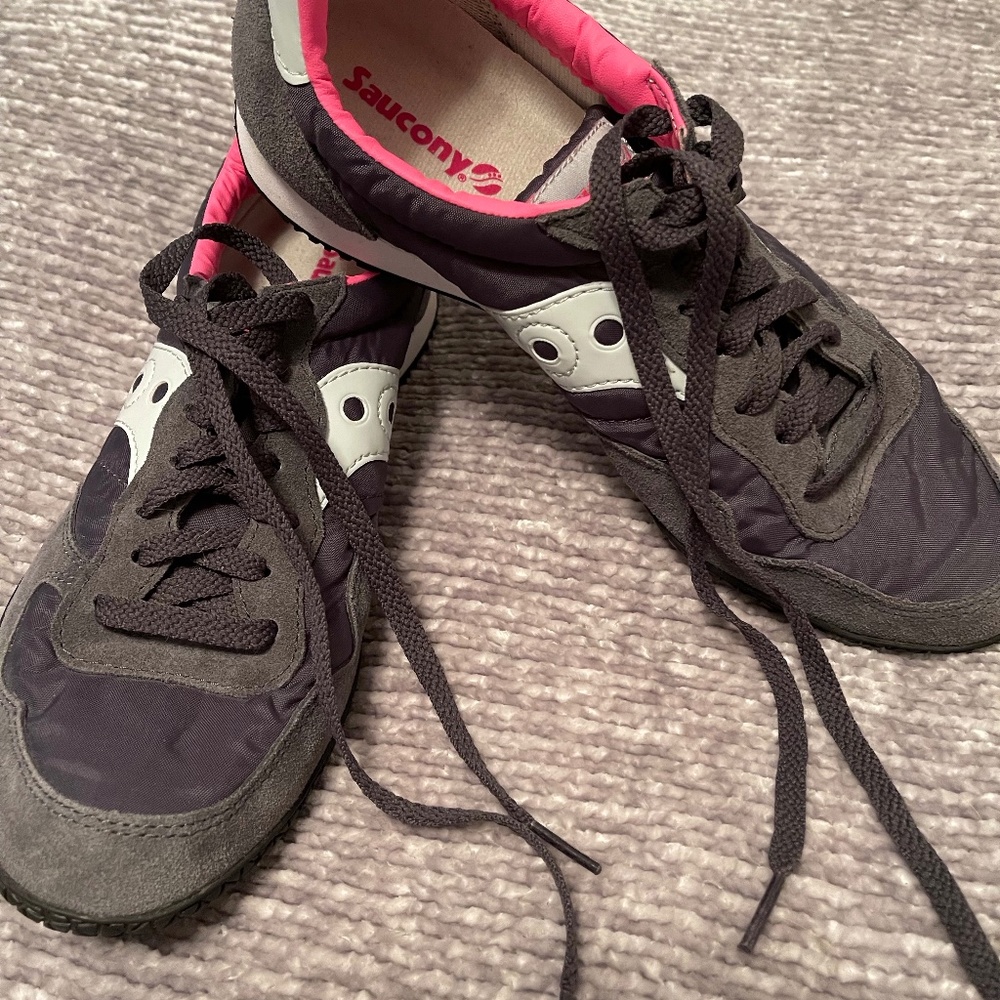 Saucony, lightweight running shoe, size 11